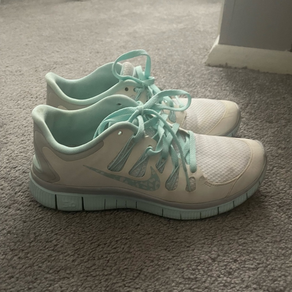 Nike Free Run Sneakers